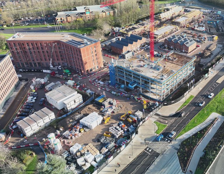 2d747758 e2d3 4a39 b704 12102c08182a