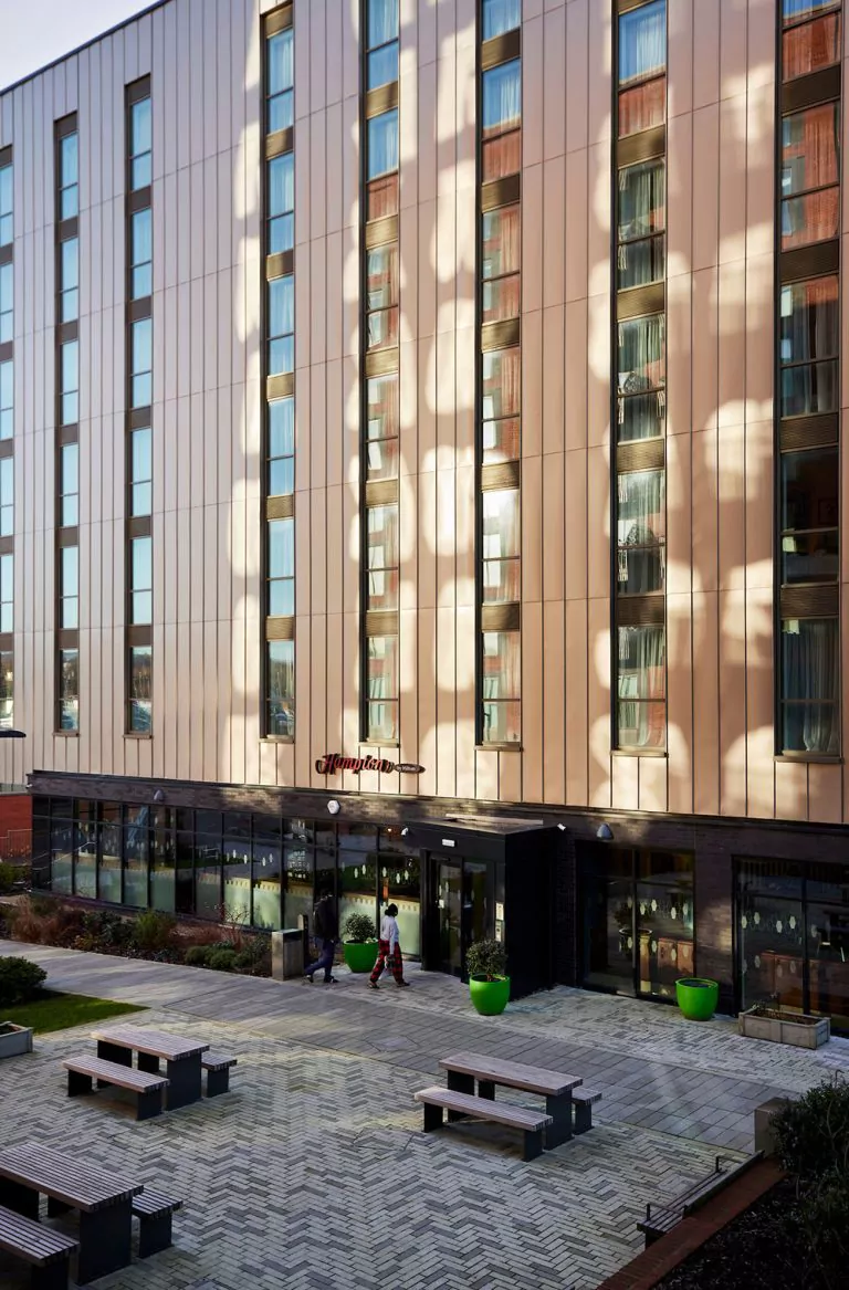 GENR8 ROCHDALE_HLA2179_HR